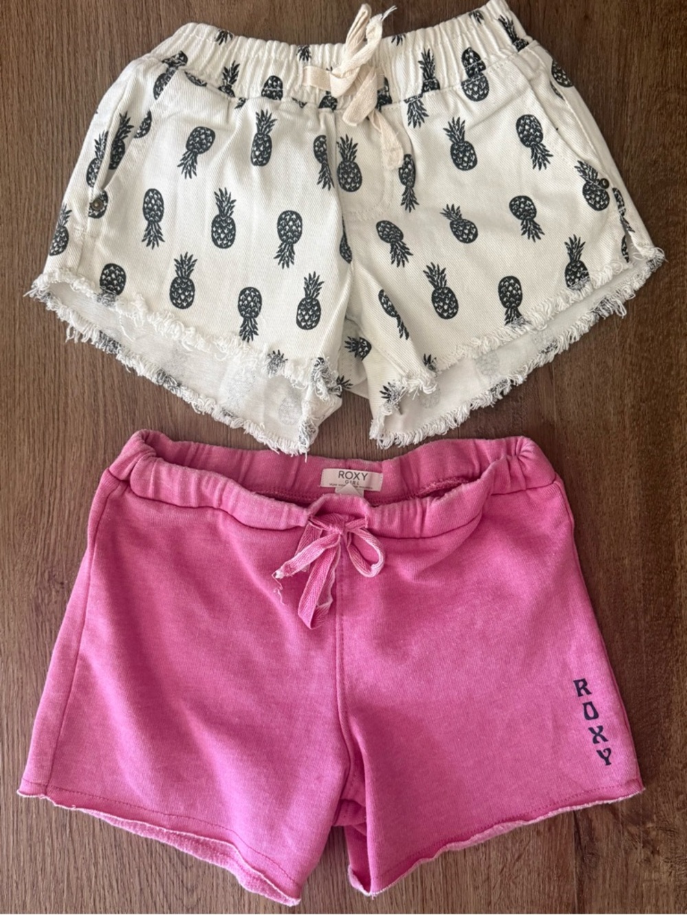 2 PAIRS! Girls Shorts Roxy Pink Knit SZ 5 + Billabong Pineapple Print Fringe XS